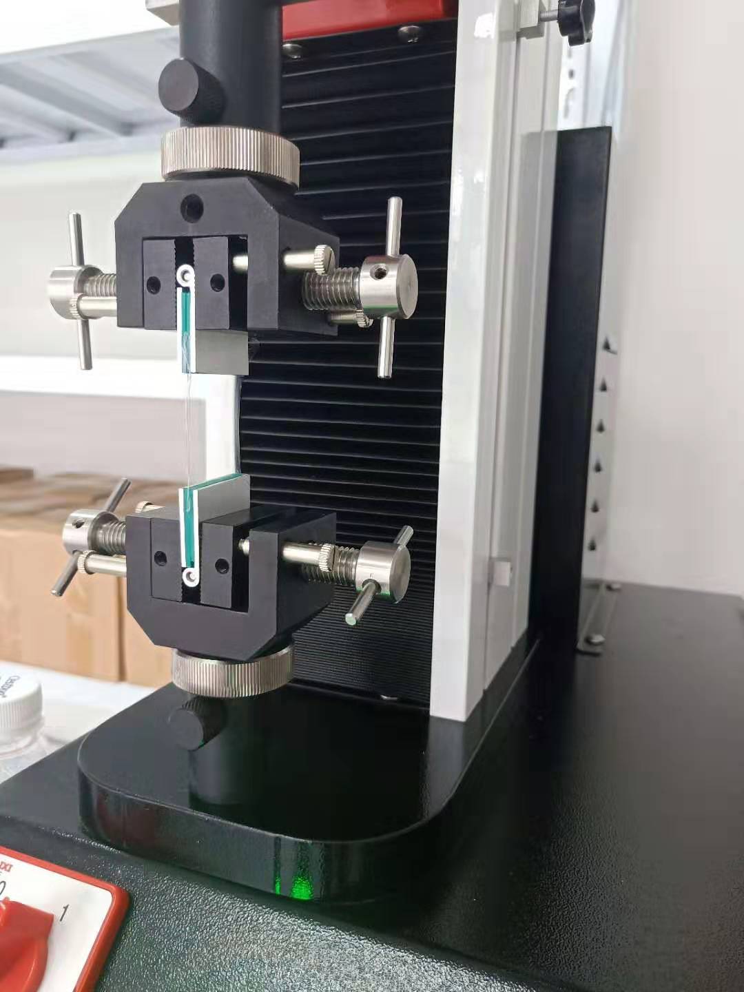 單柱伺服電腦拉力試驗機