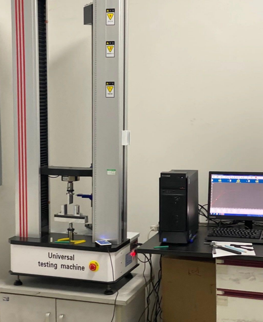 薄膜拉力試驗(yàn)機(jī)示意圖
